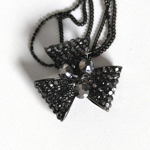 Black Crystal Bow Beaded Choker Necklace - Picture 2 of 6
